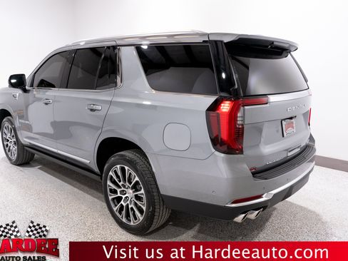 Used 2025 GMC Yukon Denali w/ Denali Reserve Package RWD image 3