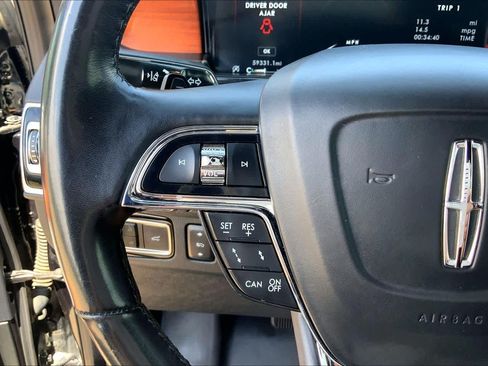 Used 2020 Lincoln Navigator Reserve w/ Equipment Group 208A Reserve AWD/4WD image 24