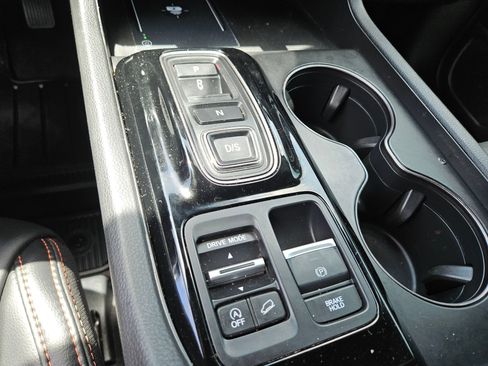 Certified 2025 Honda Pilot TrailSport image 19