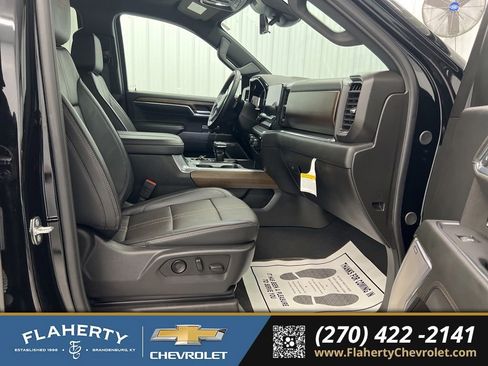 Used 2024 Chevrolet Silverado 1500 High Country w/ Midnight Edition image 15