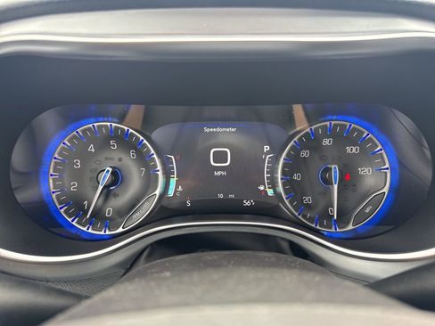 New 2026 Chrysler Pacifica Limited AWD/4WD image 18