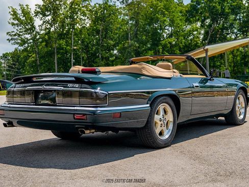 Used 1994 Jaguar XJS V12 Convertible image 8