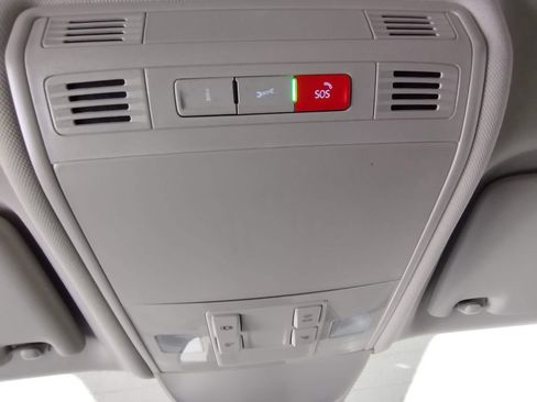 Certified 2024 Volkswagen Taos S AWD/4WD image 29