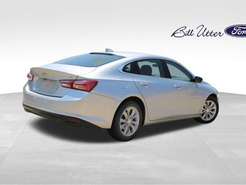 Used 2022 Chevrolet Malibu LT FWD image 5