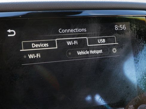 Used 2021 Nissan Titan Platinum Reserve w/ Moonroof Package image 31