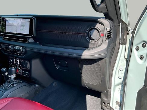 Used 2024 Jeep Wrangler Unlimited Rubicon 392 AWD/4WD image 18