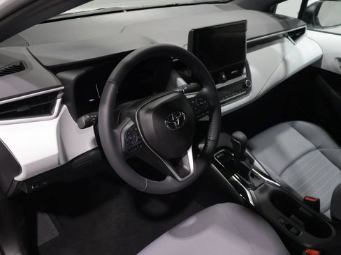 Used 2026 Toyota Corolla SE FWD image 13