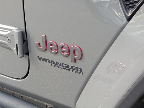 Certified 2021 Jeep Wrangler Unlimited Rubicon image 11