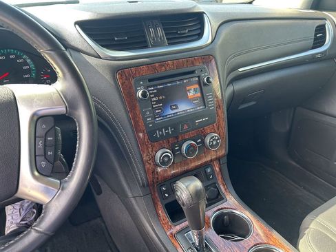 Used 2014 Chevrolet Traverse LT w/ All-Star Edition image 20