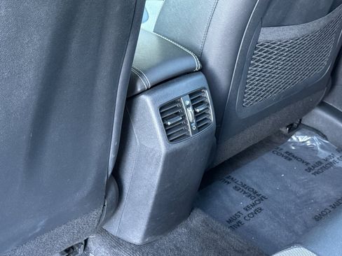 Used 2022 Kia Niro EX image 14