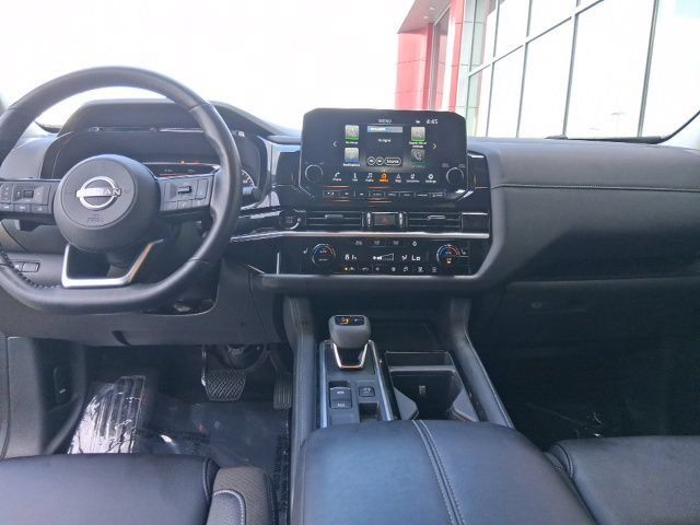 Certified 2025 Nissan Pathfinder SL FWD image 19