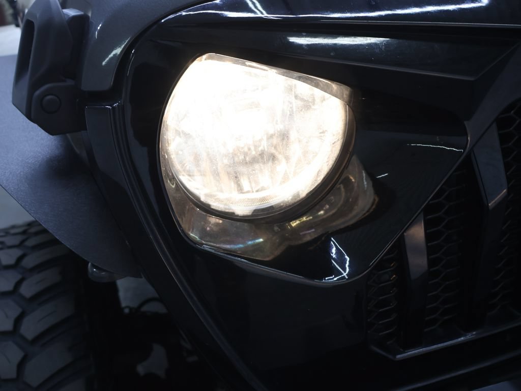 Used 2021 Jeep Wrangler Unlimited Sahara AWD/4WD image 29