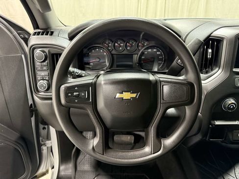 Used 2019 Chevrolet Silverado 1500 Custom w/ Custom Value Package image 11