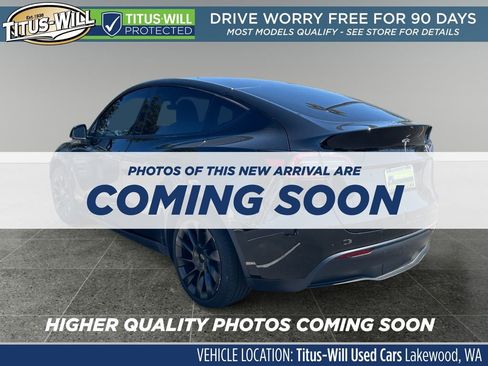 Used 2023 Tesla Model Y 2WD image 3