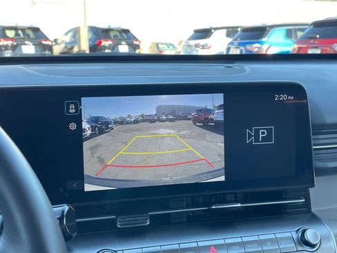 Used 2025 Hyundai Kona SEL image 17