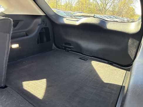 Used 2022 Ford Edge SE image 32