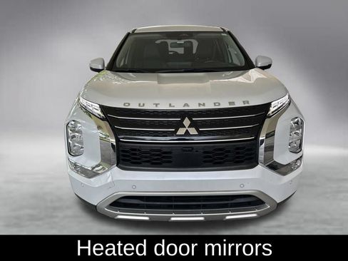 Used 2023 Mitsubishi Outlander SE FWD image 11