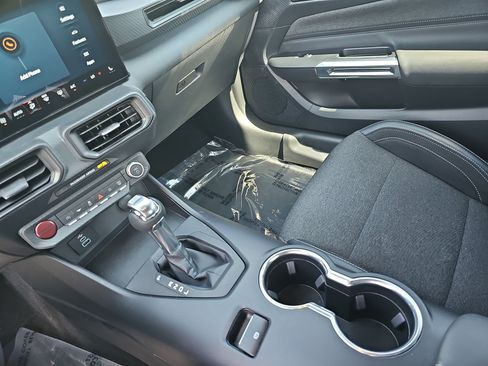 Used 2024 Ford Mustang Coupe RWD image 23
