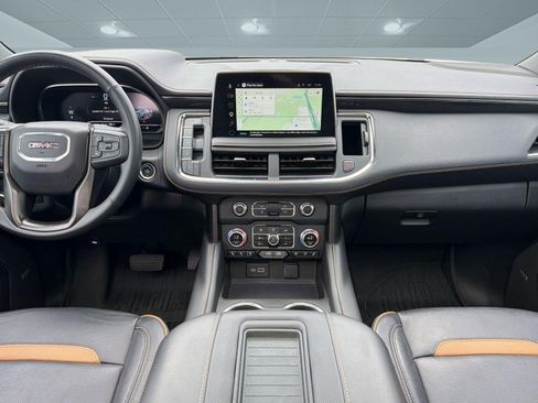 Used 2024 GMC Yukon XL AT4 w/ AT4 Premium Plus Package AWD/4WD image 30