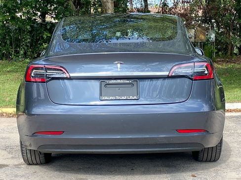 Used 2020 Tesla Model 3 Standard Range Plus image 6
