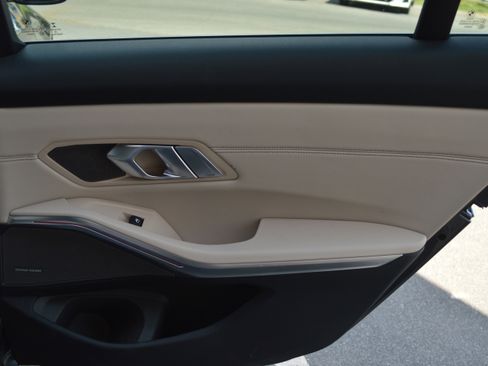 Used 2019 BMW 330i Sedan w/ Premium Package image 30