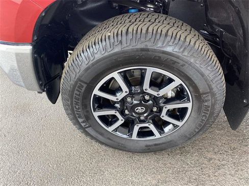 Certified 2019 Toyota Tundra SR5 w/ TRD Off Road Package image 11