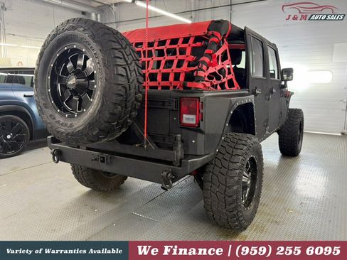 Used 2015 Jeep Wrangler Unlimited Sahara w/ Connectivity Group AWD/4WD image 8