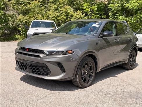 Used 2024 Dodge Hornet R/T w/ R/T Blacktop Package AWD/4WD image 9