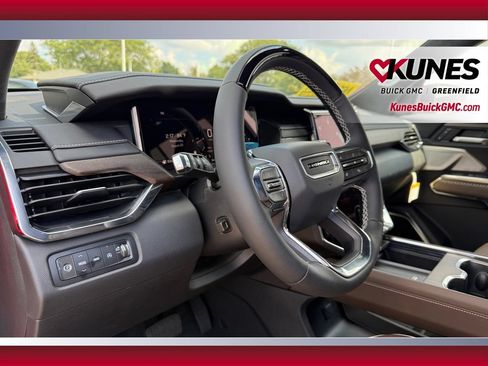 New 2027 GMC Acadia Denali Ultimate w/ LPO, Floor Liner Package AWD/4WD image 41