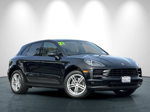 Used 2021 Porsche Macan image 2