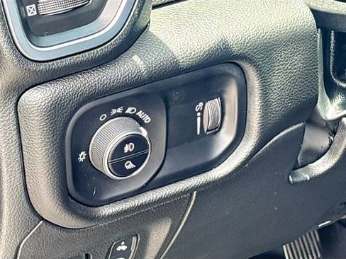 Used 2025 RAM 1500 Big Horn AWD/4WD image 10