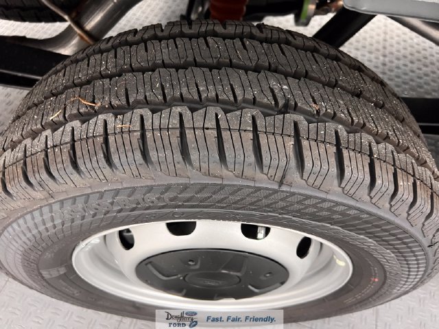 New 2026 Ford Transit 250 148 Medium Roof w/ Load Area Protection Package RWD image 19