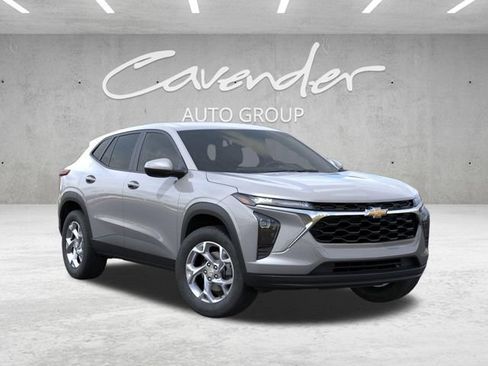 New 2026 Chevrolet Trax LS FWD image 7