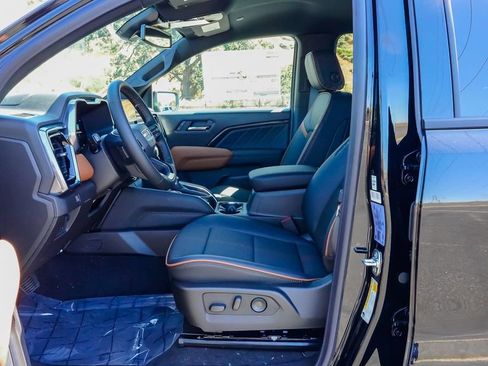 New 2026 GMC Canyon AT4 image 13