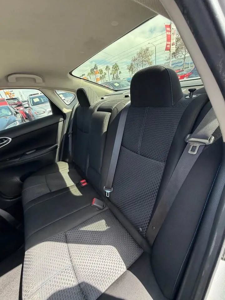 Used 2019 Nissan Sentra SR Turbo FWD image 9