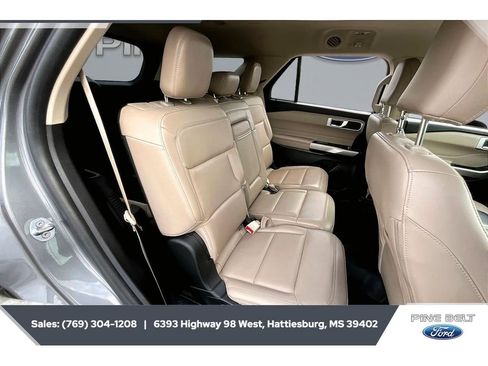 Used 2021 Ford Explorer XLT w/ Equipment Group 202A RWD image 20