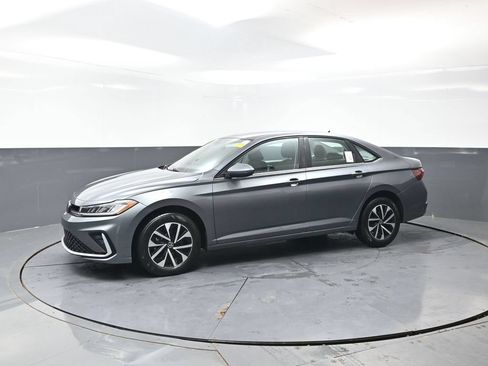 Used 2025 Volkswagen Jetta S FWD image 9