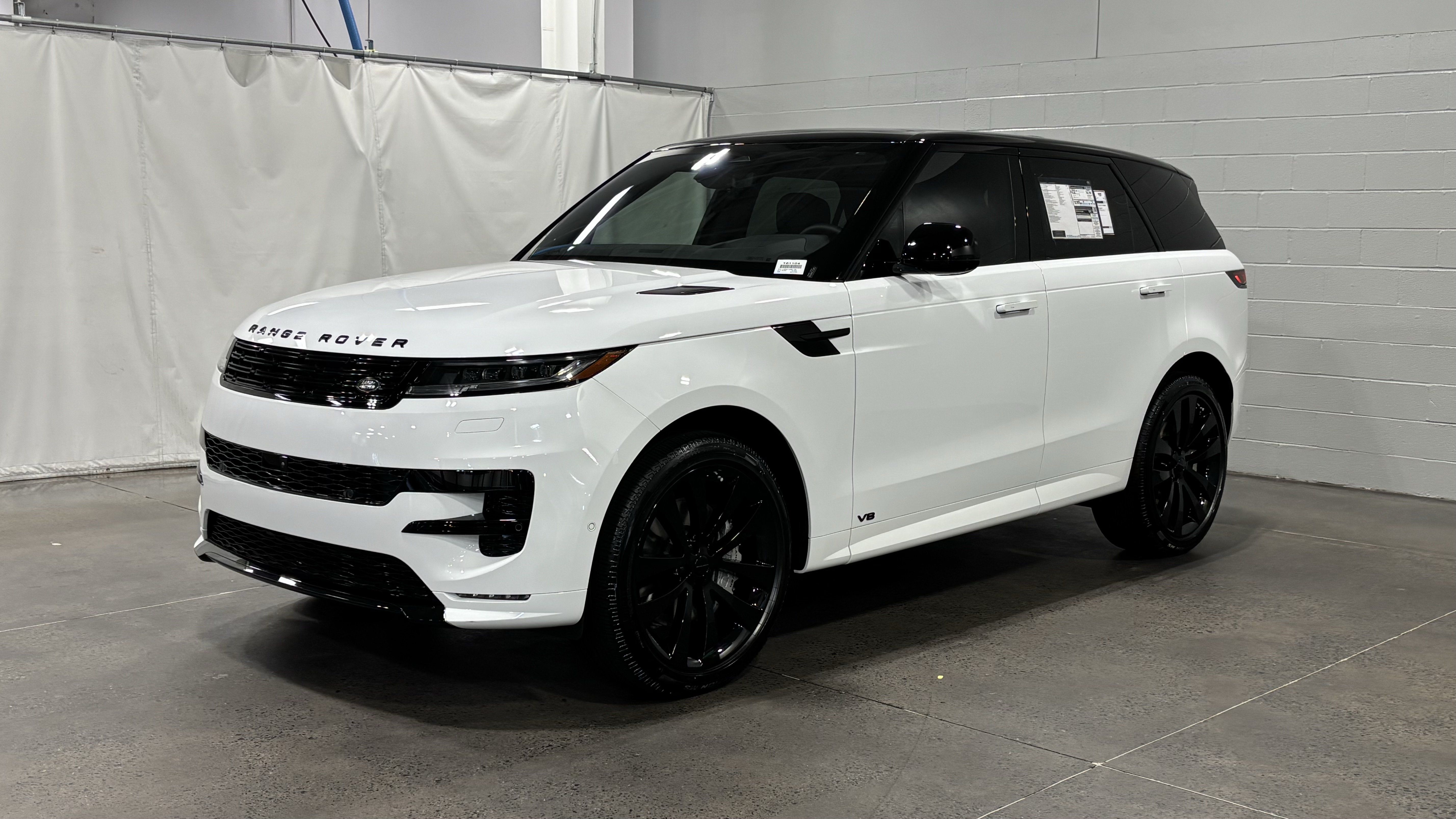 New 2026 Land Rover Range Rover Sport Dynamic SE AWD/4WD image 1