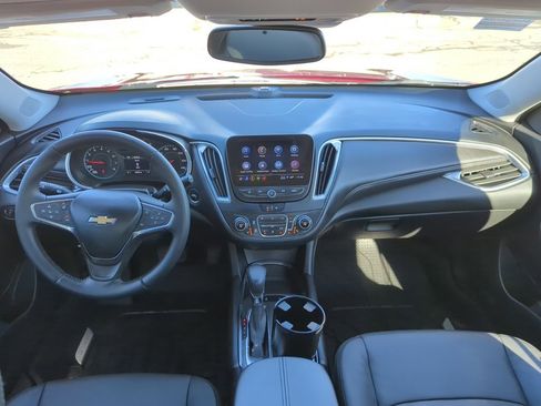 Used 2021 Chevrolet Malibu LT w/ Leather Package image 32