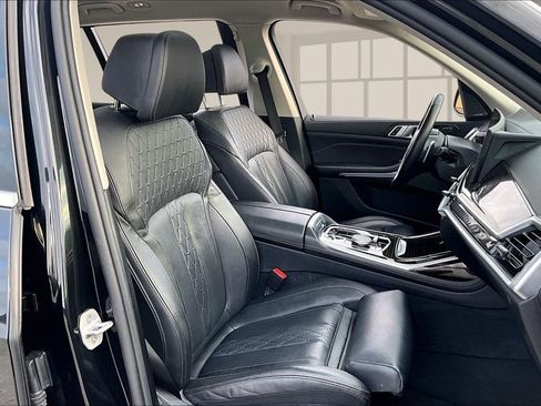 Used 2025 BMW X7 xDrive40i image 30