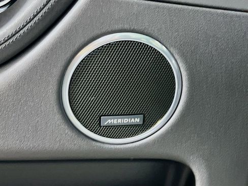 Used 2024 Land Rover Discovery Sport S image 19