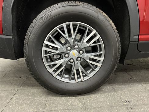 New 2025 Chevrolet Traverse LT image 32