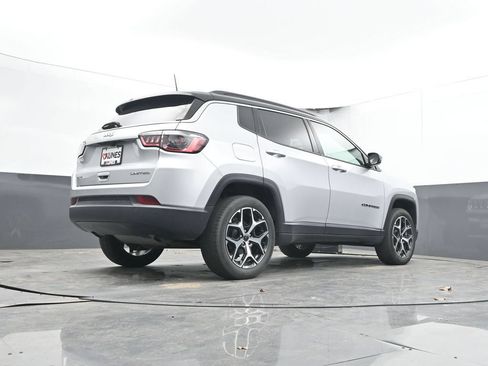 Used 2025 Jeep Compass Limited AWD/4WD image 53