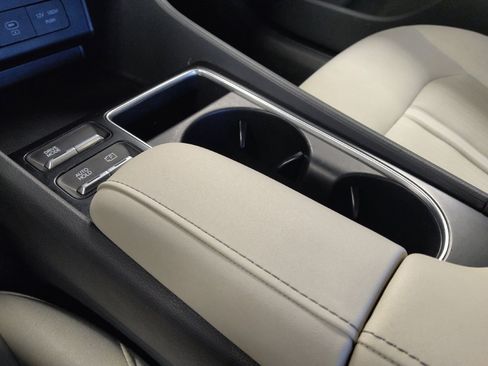 Used 2025 Hyundai Sonata SEL FWD image 23