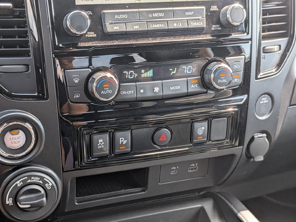Used 2023 Nissan Titan PRO-4X AWD/4WD image 27