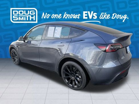 Used 2023 Tesla Model Y Long Range image 2