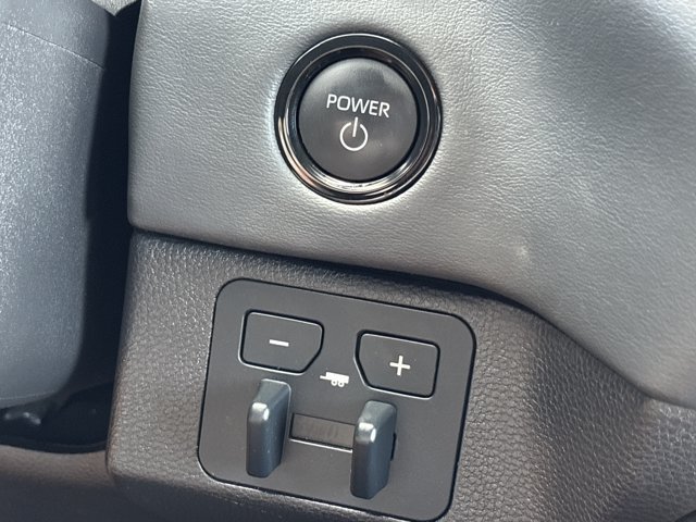 Used 2026 Toyota Sequoia Platinum AWD/4WD image 34