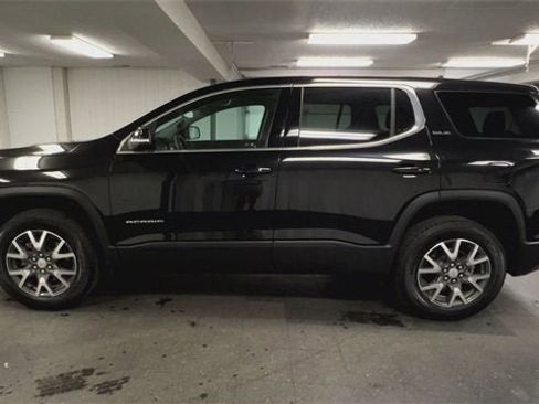 Certified 2023 GMC Acadia SLE image 5