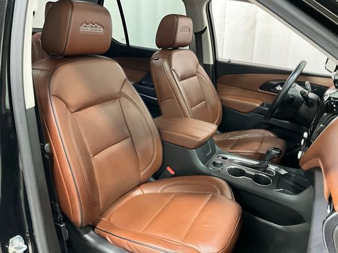 Used 2018 Chevrolet Traverse High Country AWD/4WD image 10