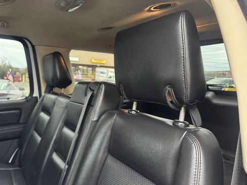 Used 2010 Ford Explorer Limited image 26